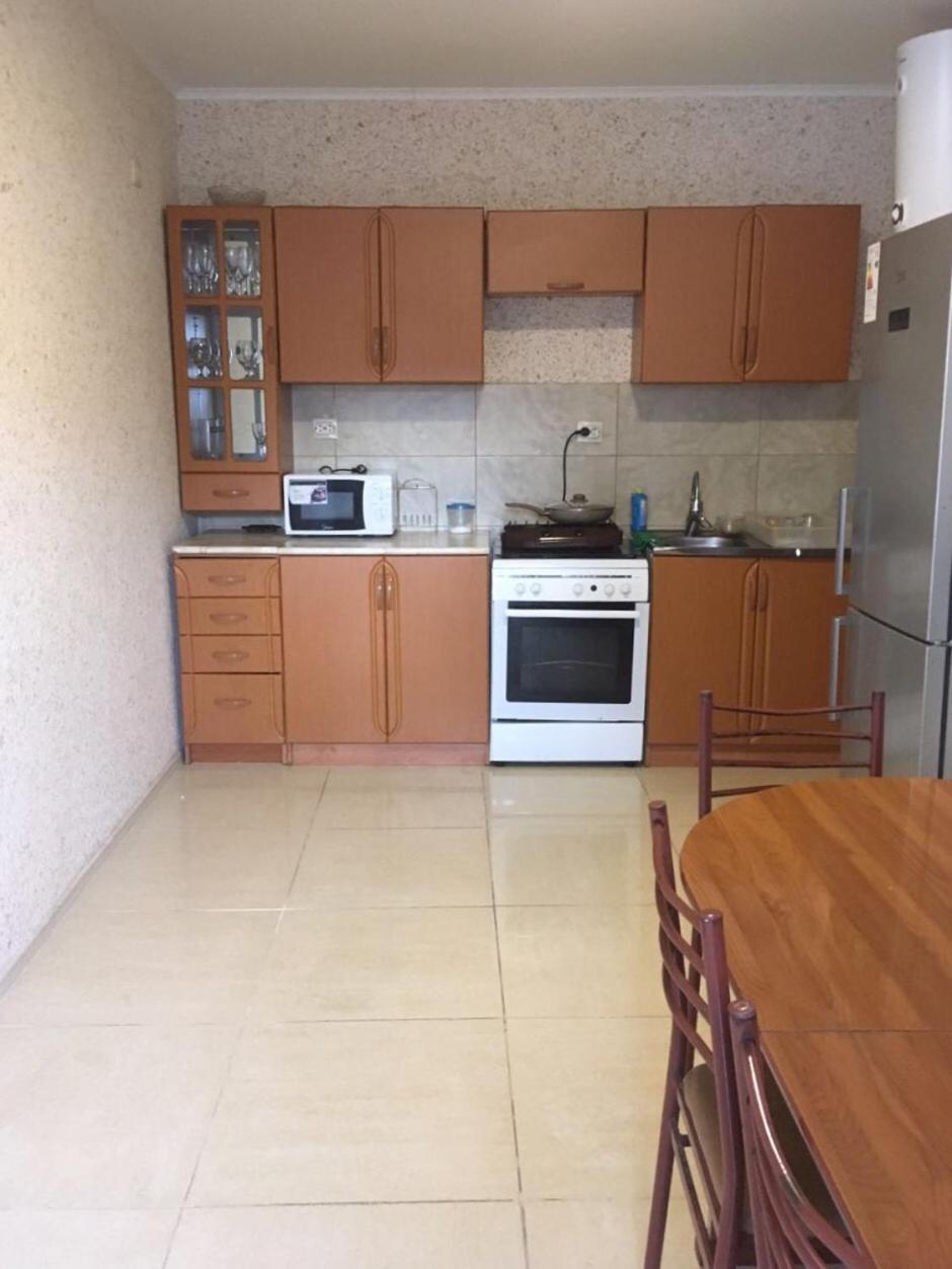 Esnat Guest House Титова 25А Sohum Dış mekan fotoğraf